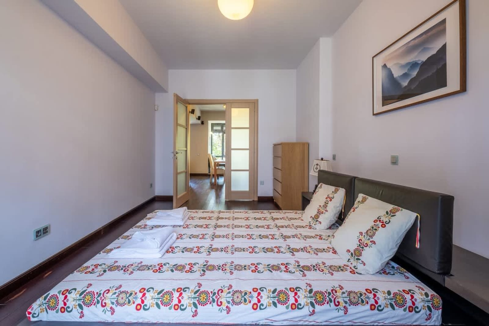 Modern yet Rustic Style City Centre Apt | 2BR/2BTH - Photo 24