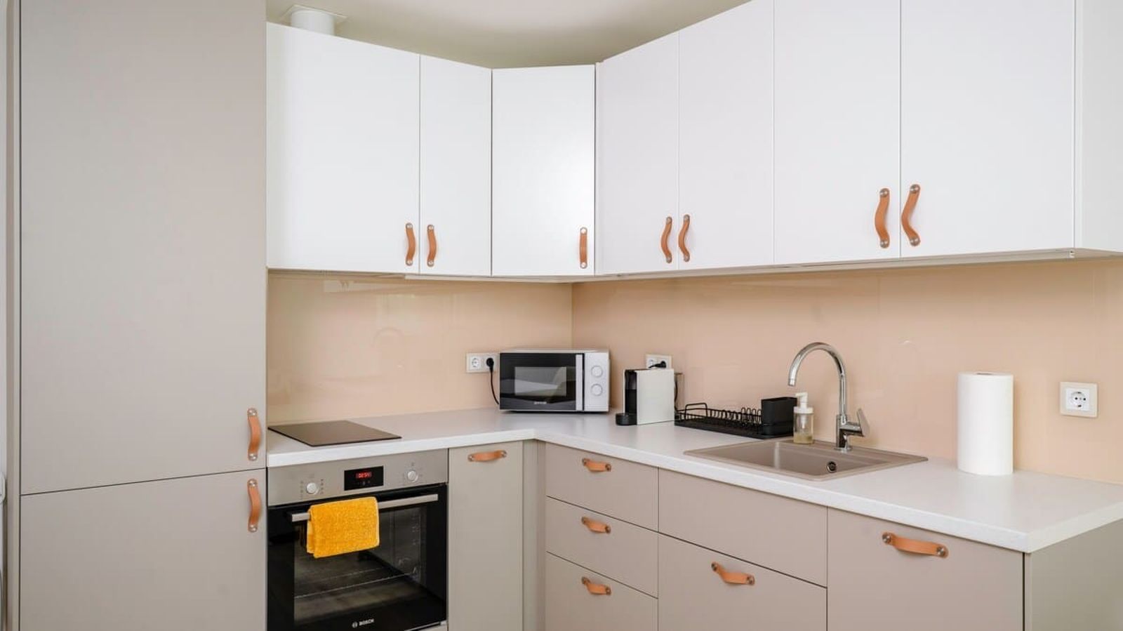 Cozy 1BD Apartment next to NDK - Photo 14