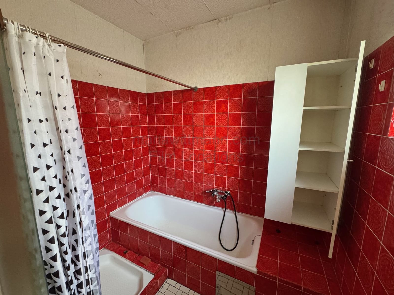 Location 520 - Photo 7