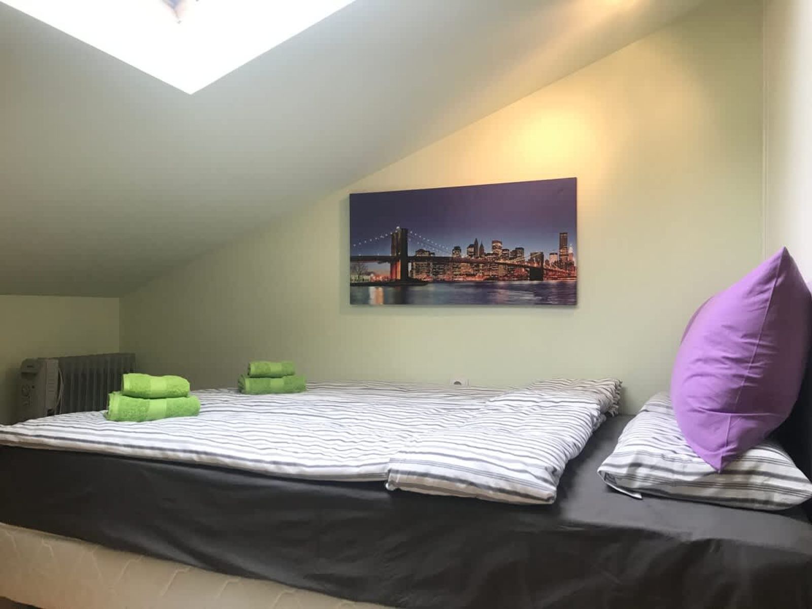 The Backpacker's Spot - Bus &amp; Railway Station Gem - Photo 9