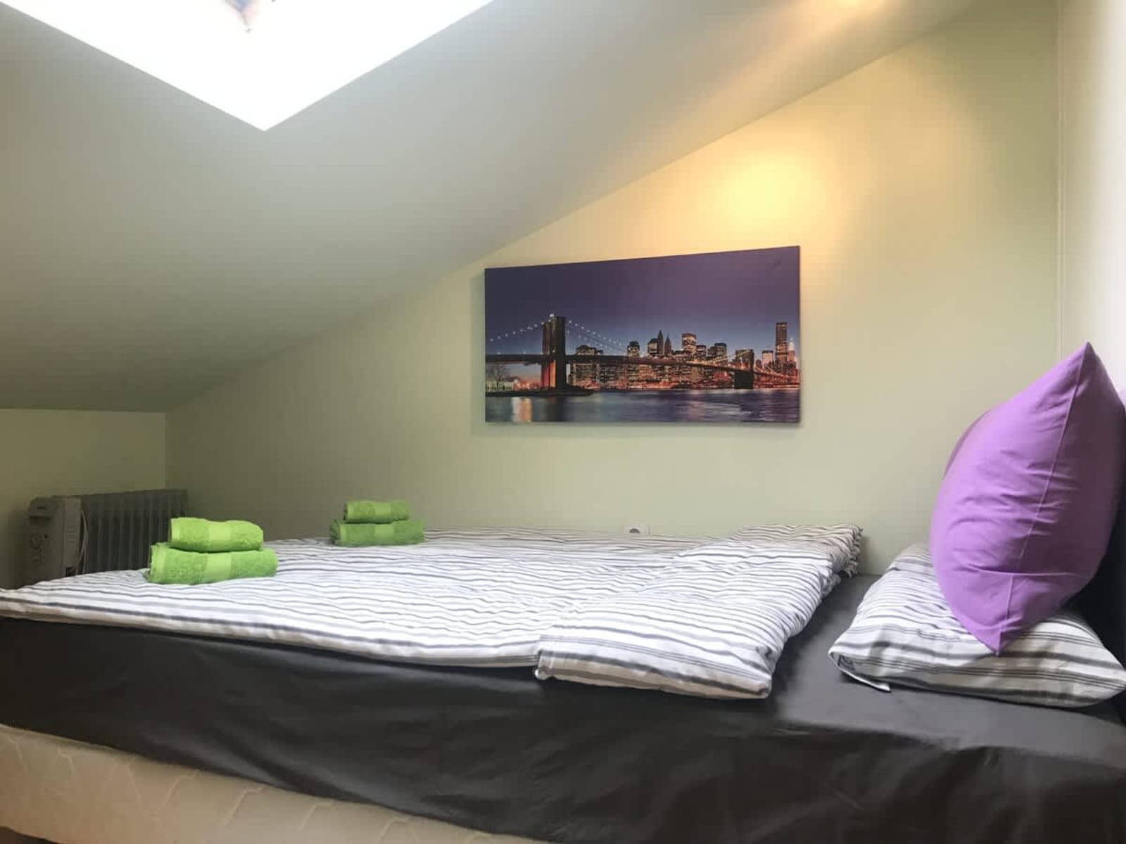 The Backpacker's Spot - Bus &amp; Railway Station Gem - Photo 9