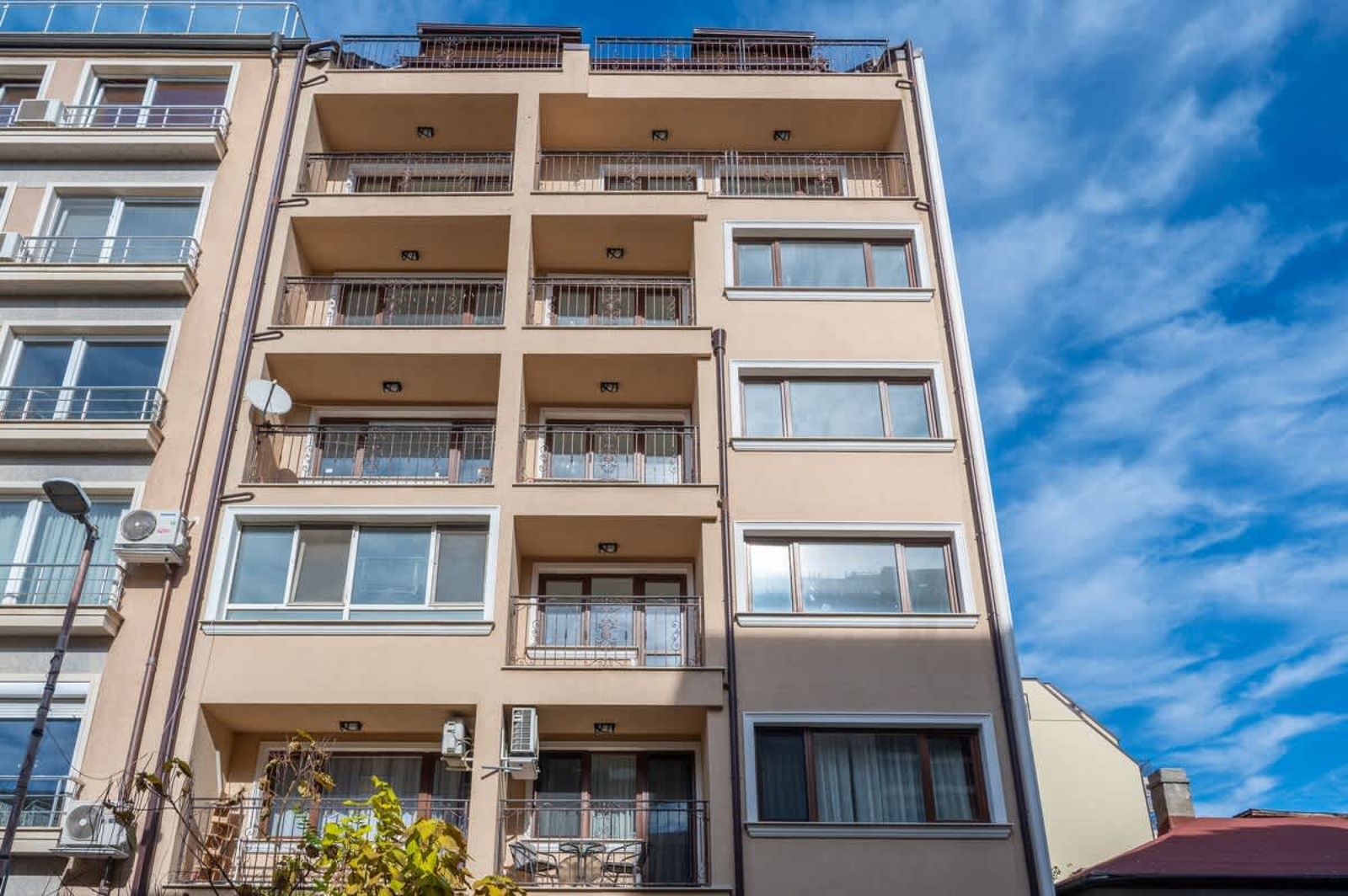 Skyline Studio - Photo 5