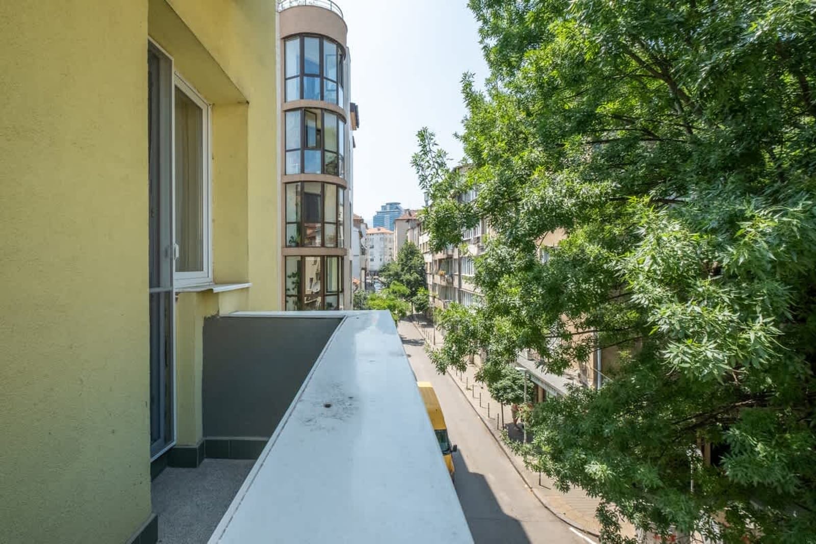 Central Charm  2BD apartment close to NDK - Photo 5