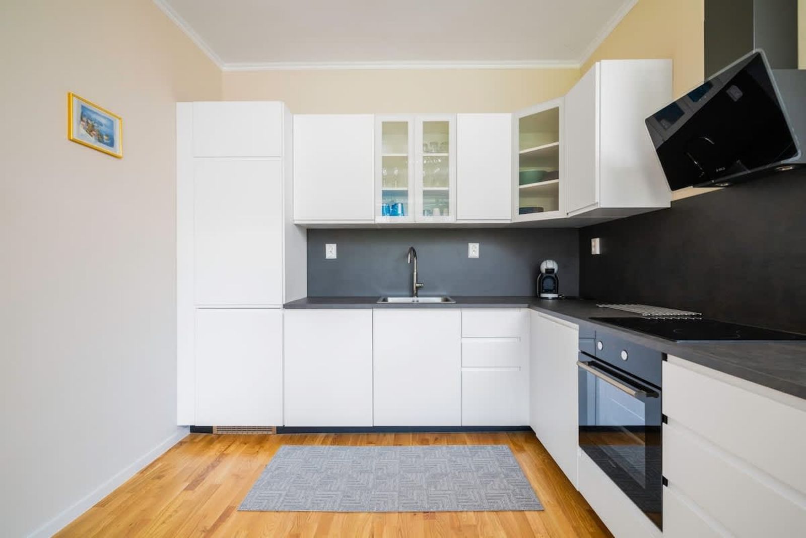 Spacious 2BD Near NDK with WorkSpace - Photo 6