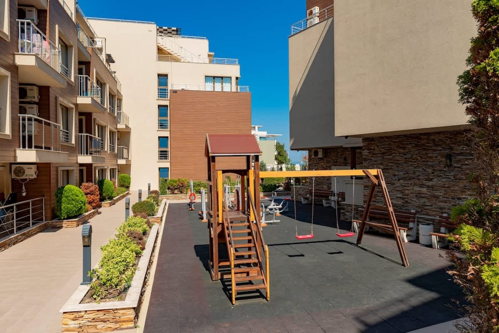 Sea View Apartment in Horyzont - Photo 12