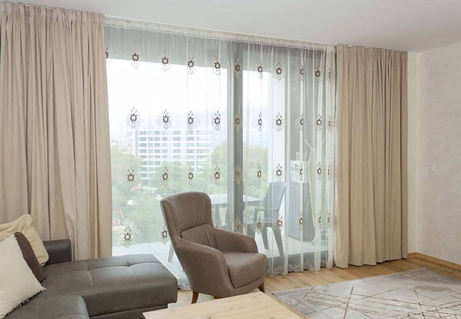 Modern Seaside Retreat in Varna - Photo 11