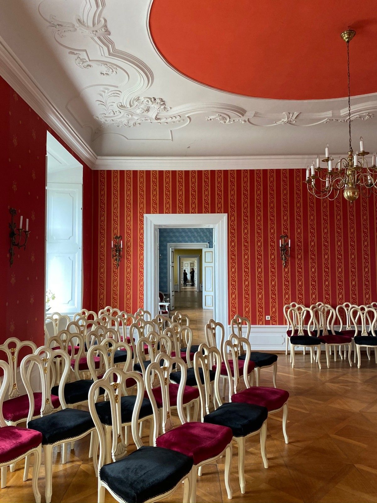 Castle of Burgscheidungen is a baroque secular building_13