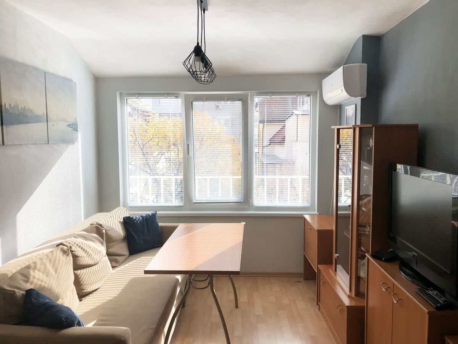 Central Apartment Sunshine - Cover Photo