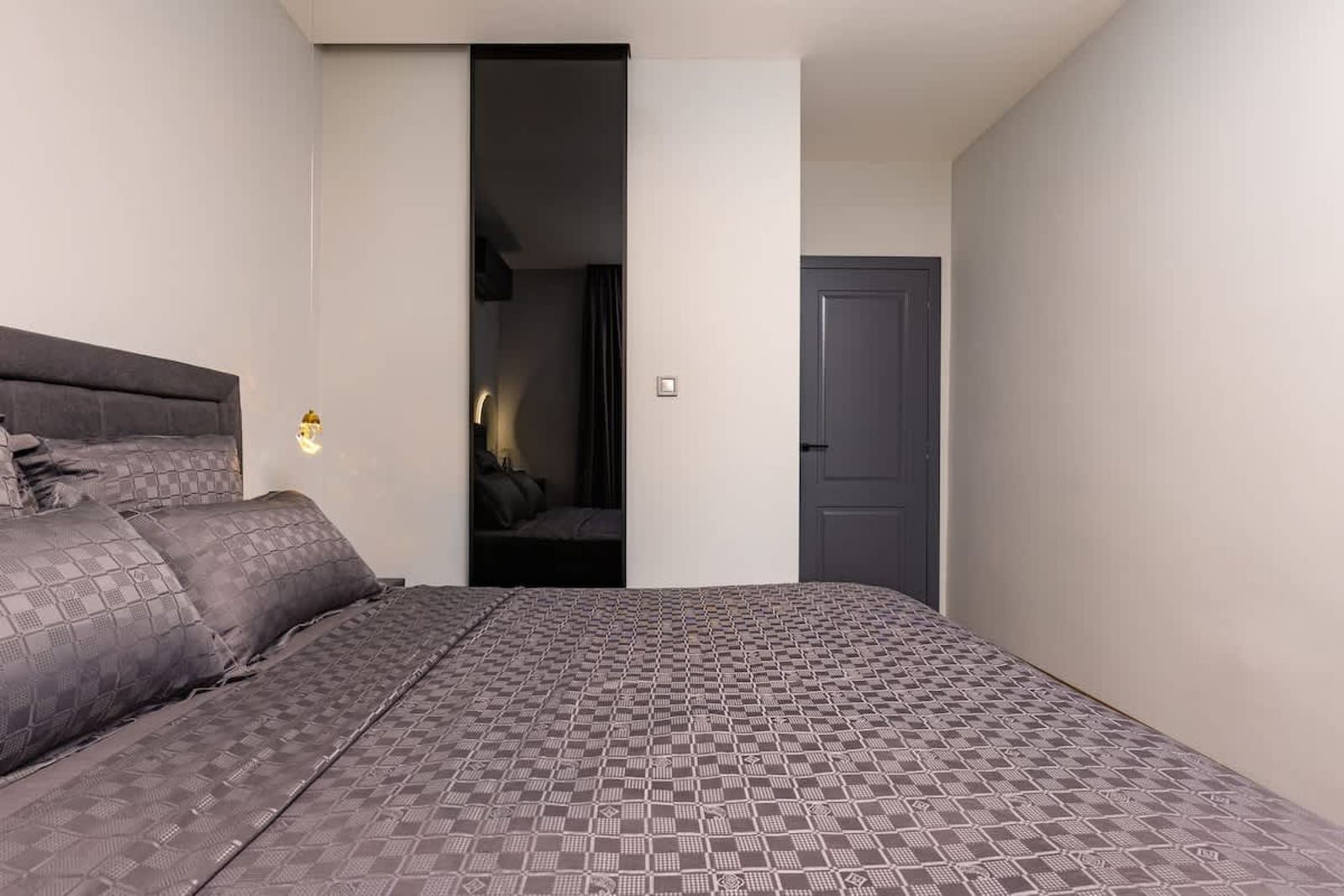 Happy People Plovdiv - Grey 1-BD Apartment - Photo 24