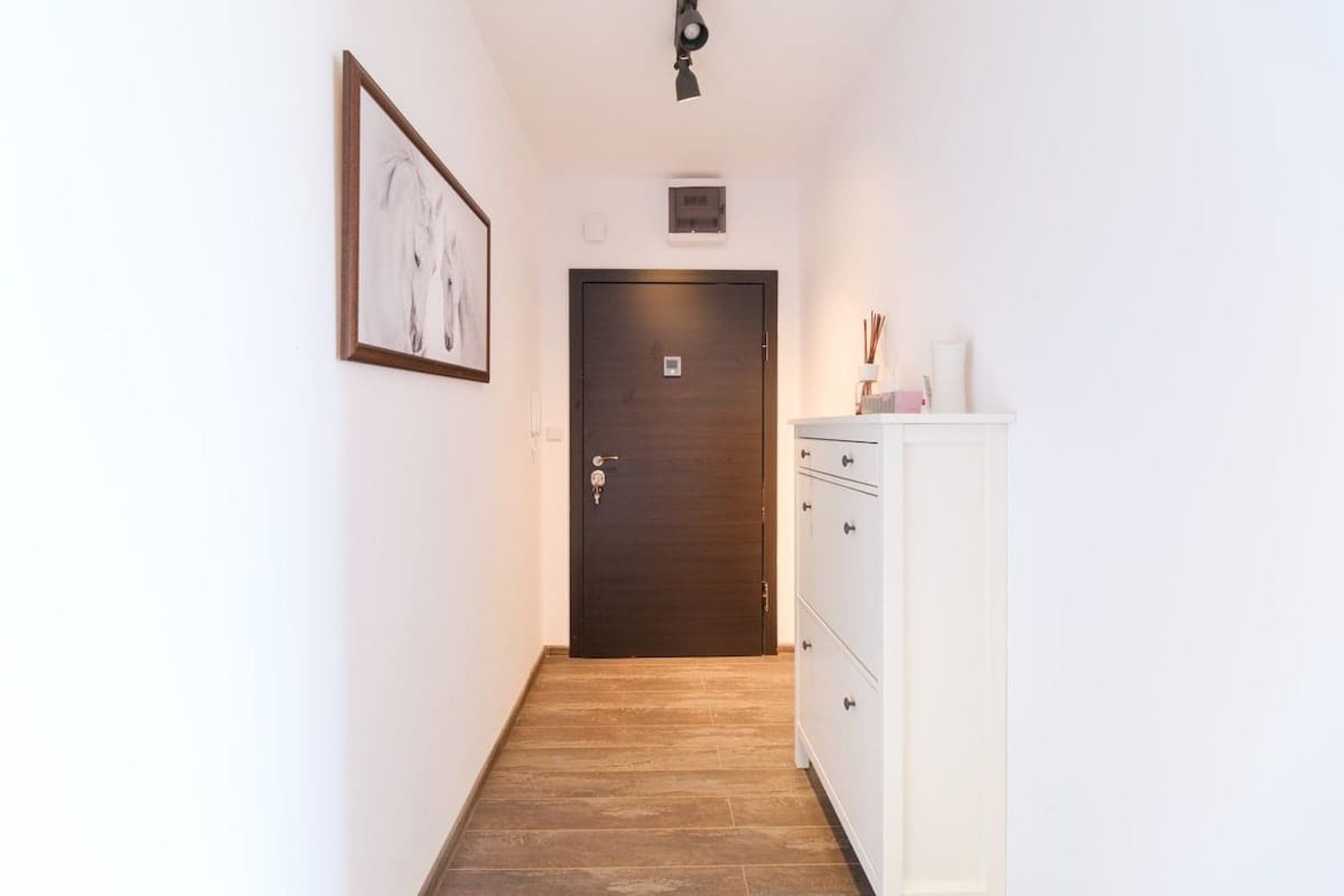 Serene Luxe Oasis Retreat on the Outskirts - Photo 25