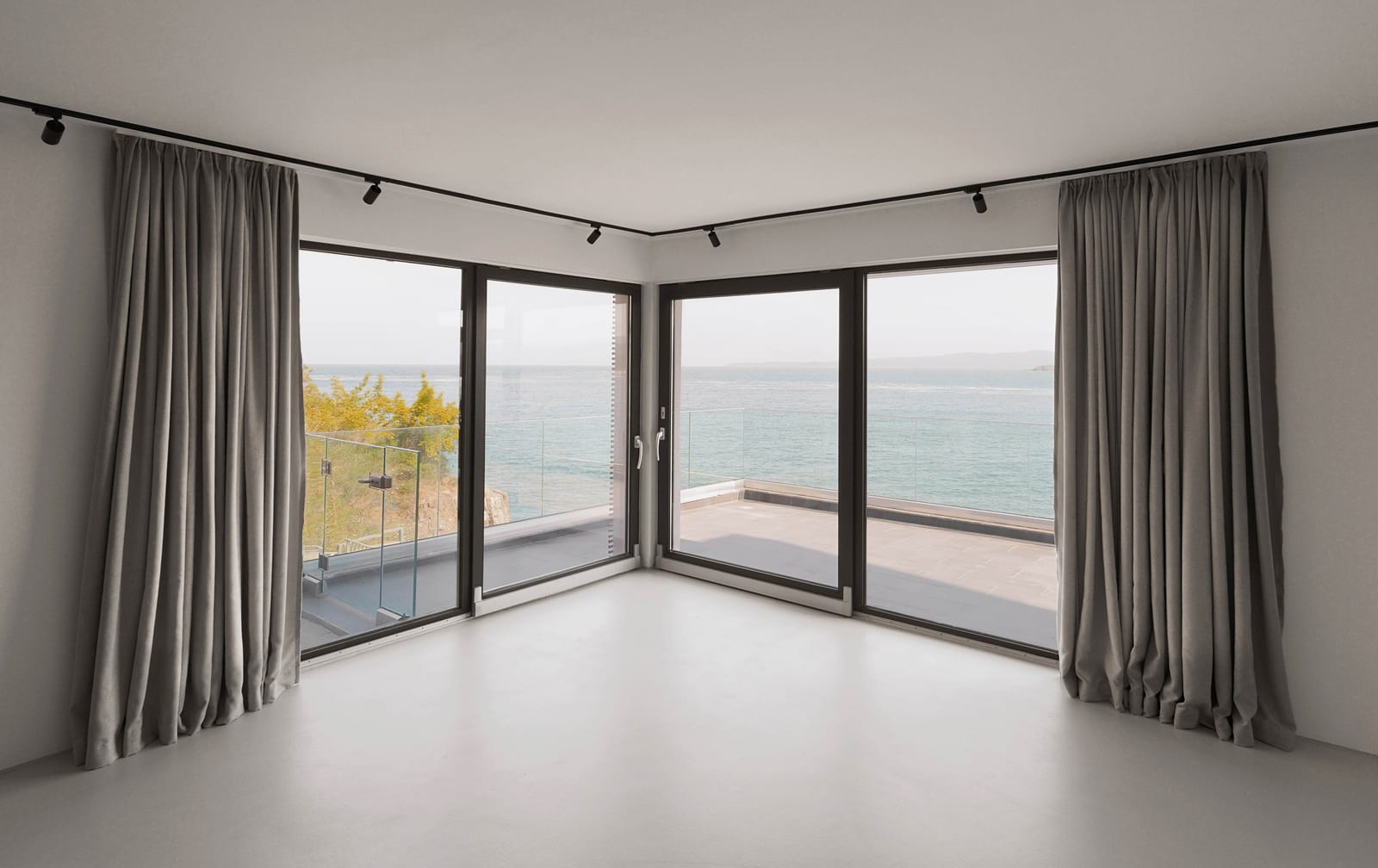 Loft-Style Studio Apartment on the Beach - Photo 46