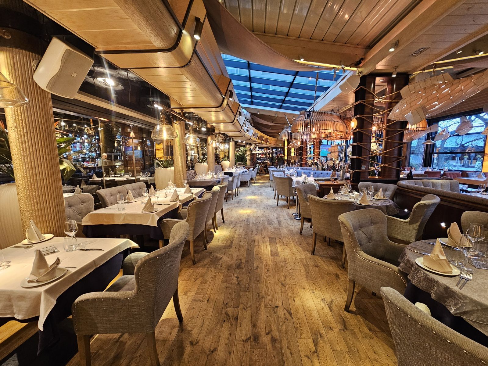 Adventurous High-luxury Restaurant in Sofia - Cover Photo