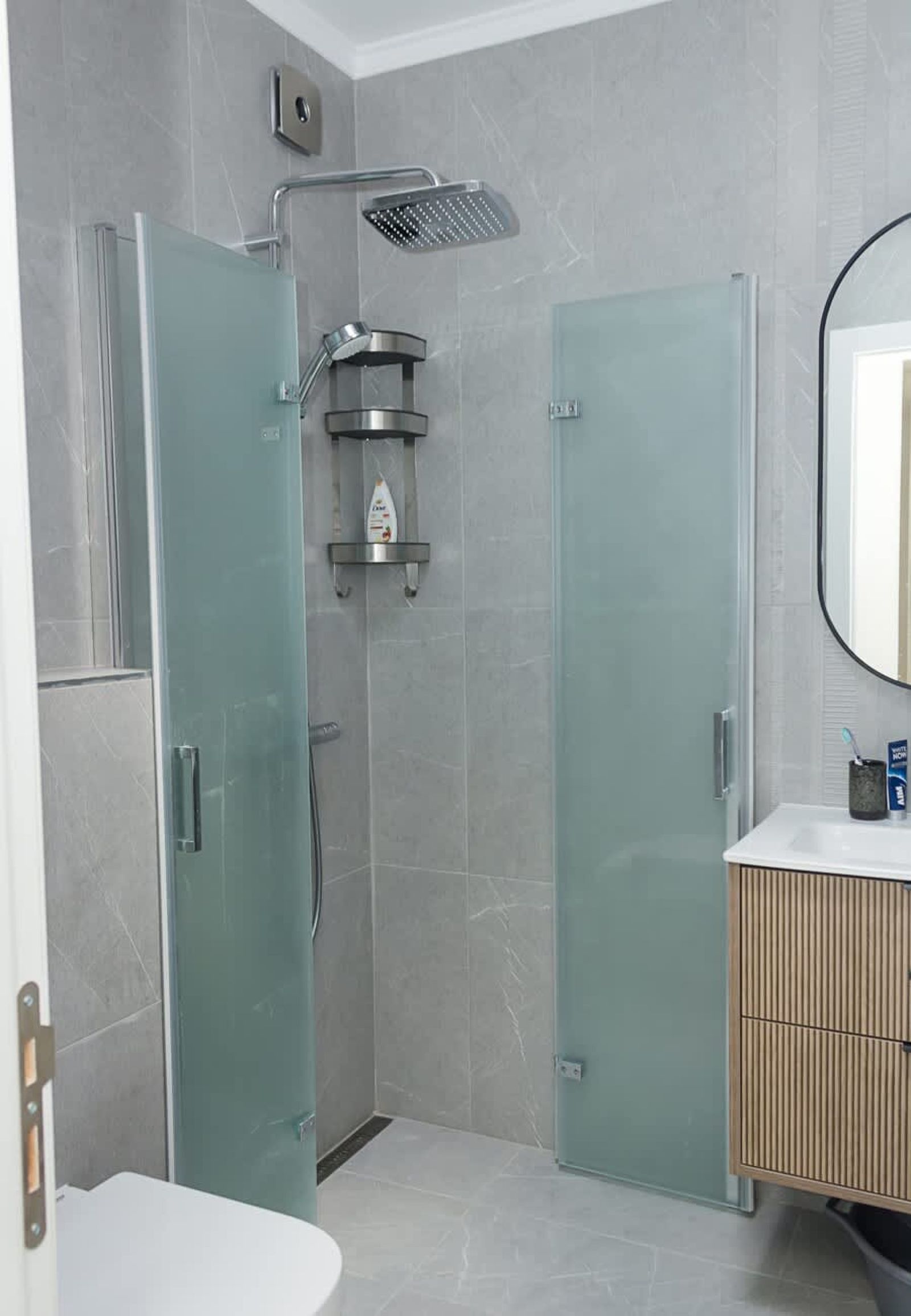 Sea View 1BD Modern Flat in Chayka - Photo 22