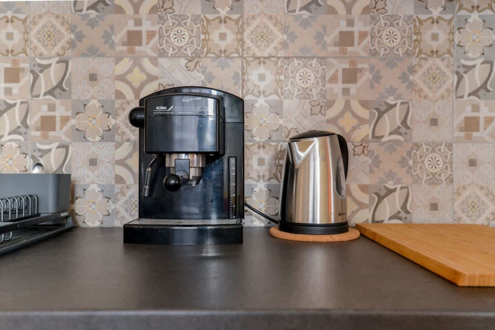 Welcoming One Bedroom on Vasil Levski Boulevard - Photo 9