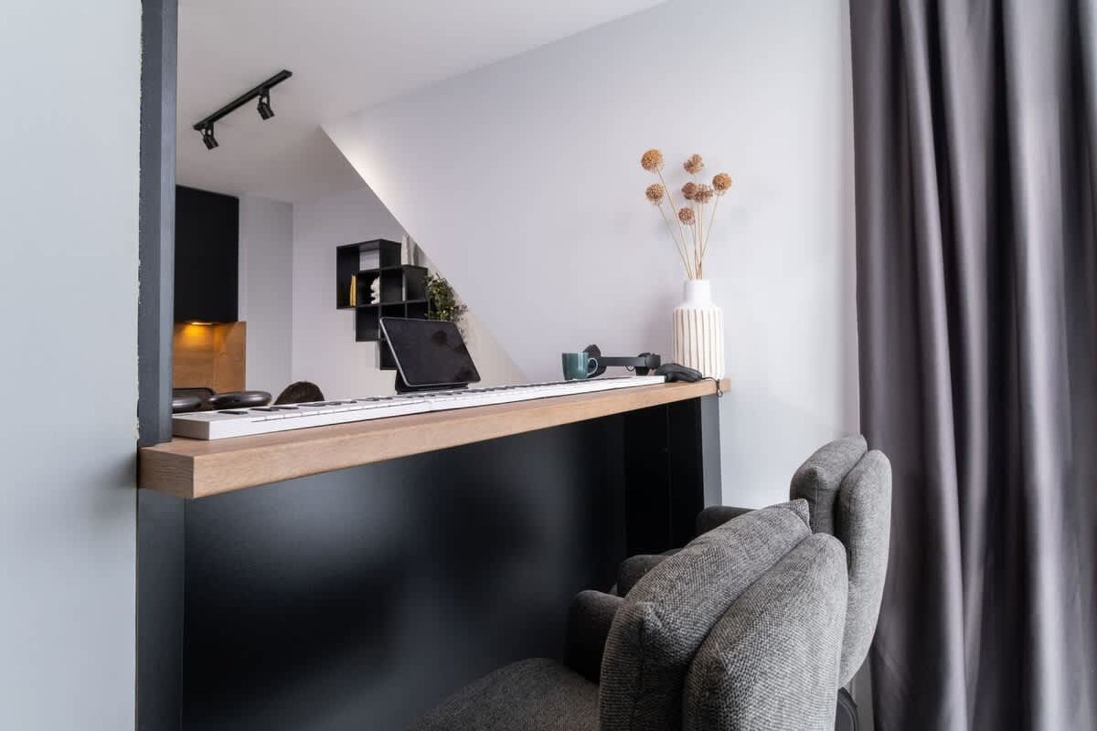 Central Plovdiv: Modern 1BR with Netflix &amp; Balcony - Photo 41