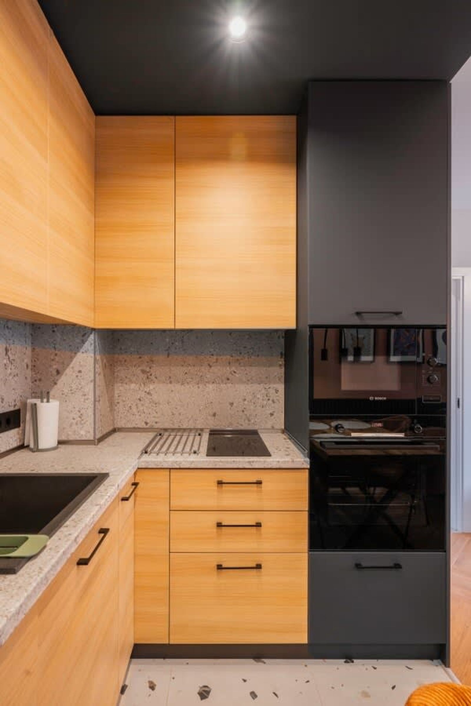 Modern&amp;Central 2-BD with Parking - Photo 16