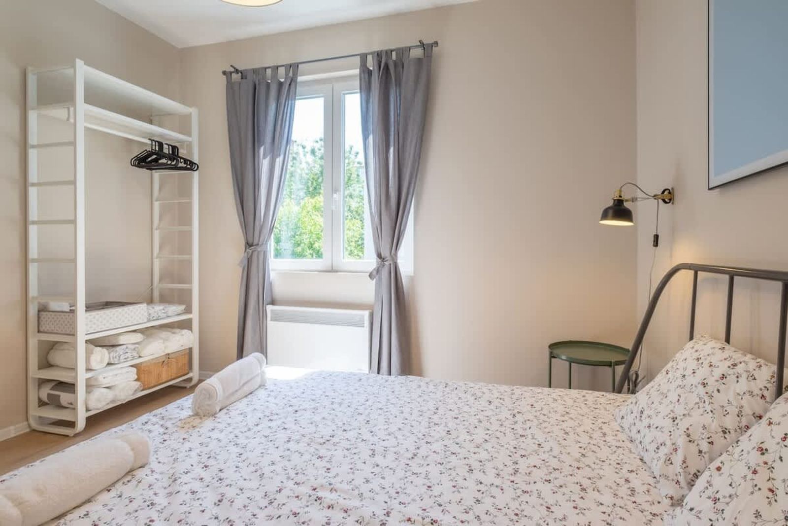 Enjoy The Ride | 2-BDR Lozenec Central Apartment - Photo 22