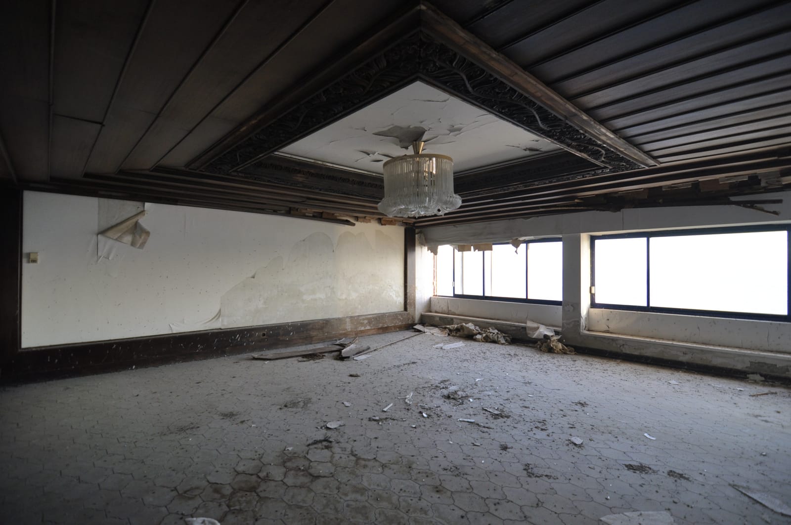 The Ghost Residence - Photo 50