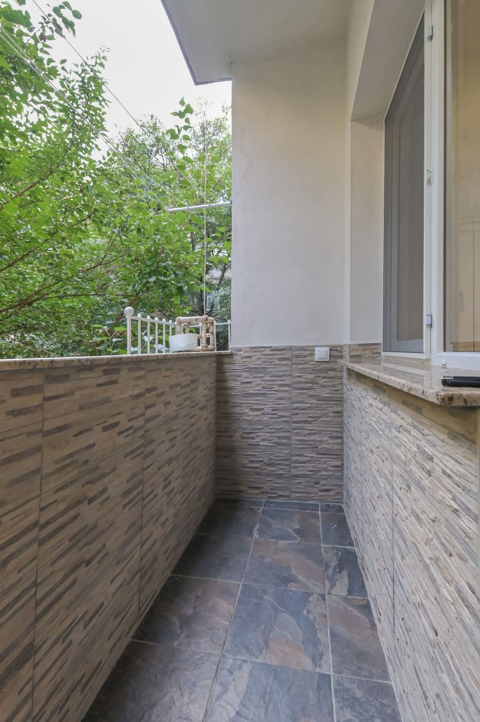 Bright Apartment in the Heart of the City - Photo 17