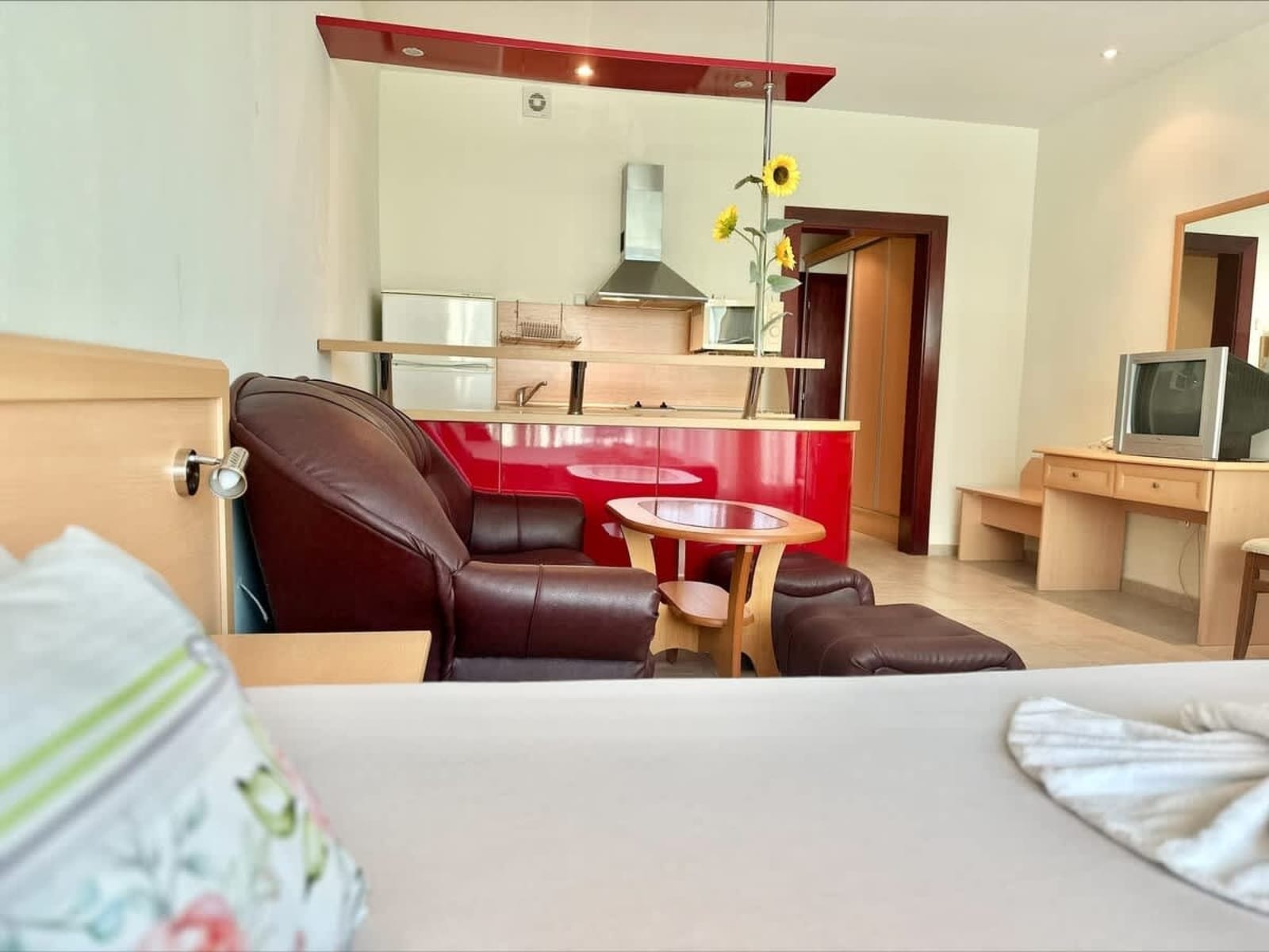 Miramar Palace Family Studio - Photo 17