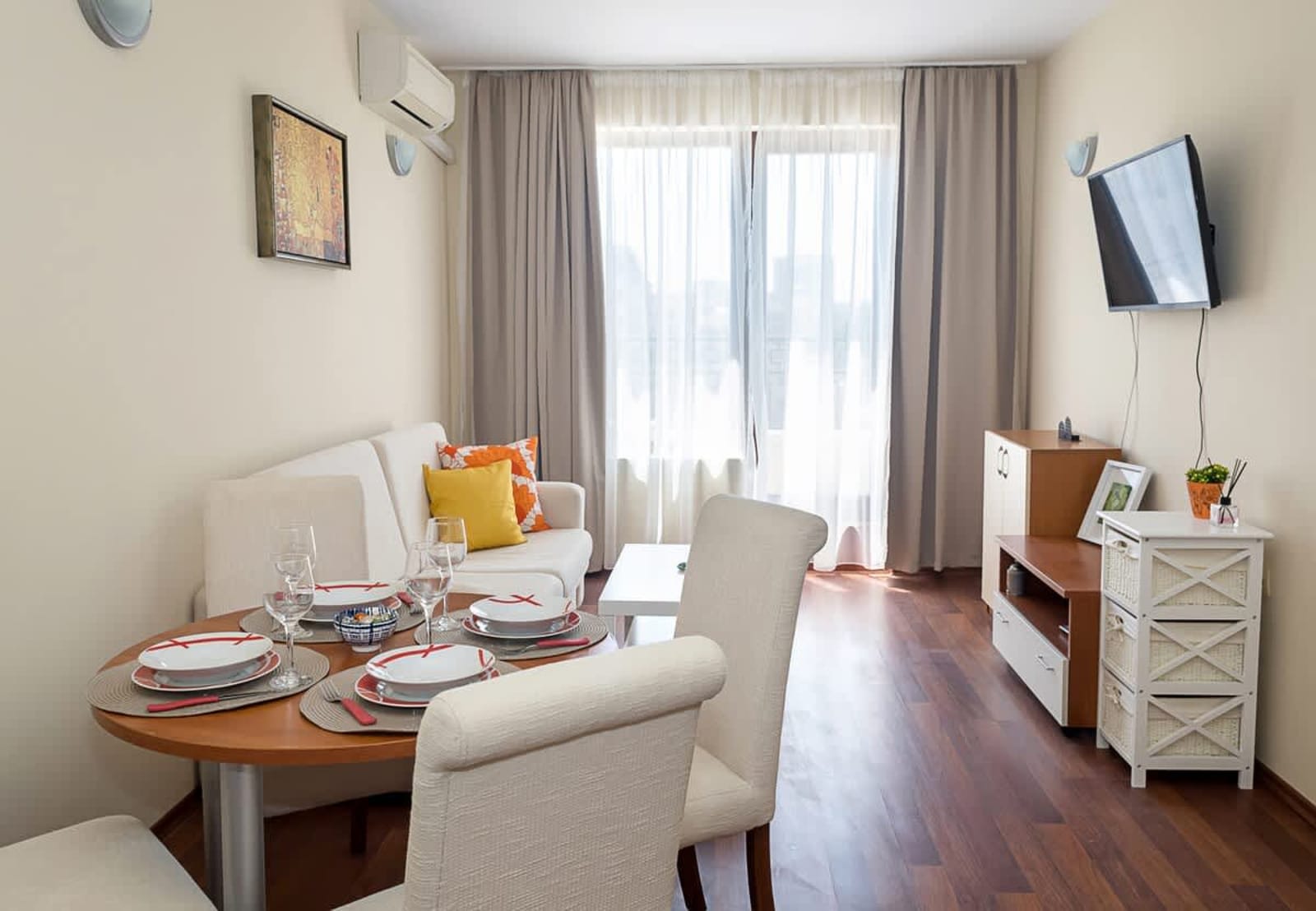 Beachfront Bliss-1BR Sea View Flat in Golden Sands - Photo 13