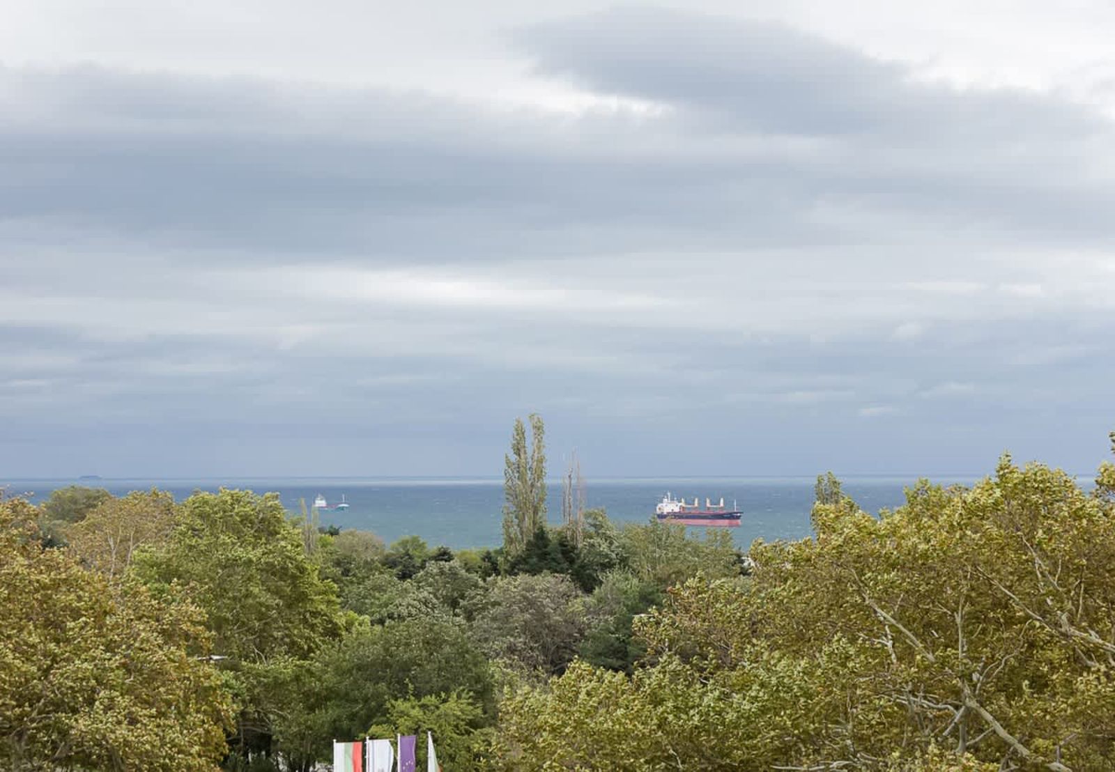 Modern Seaside Retreat in Varna - Photo 5