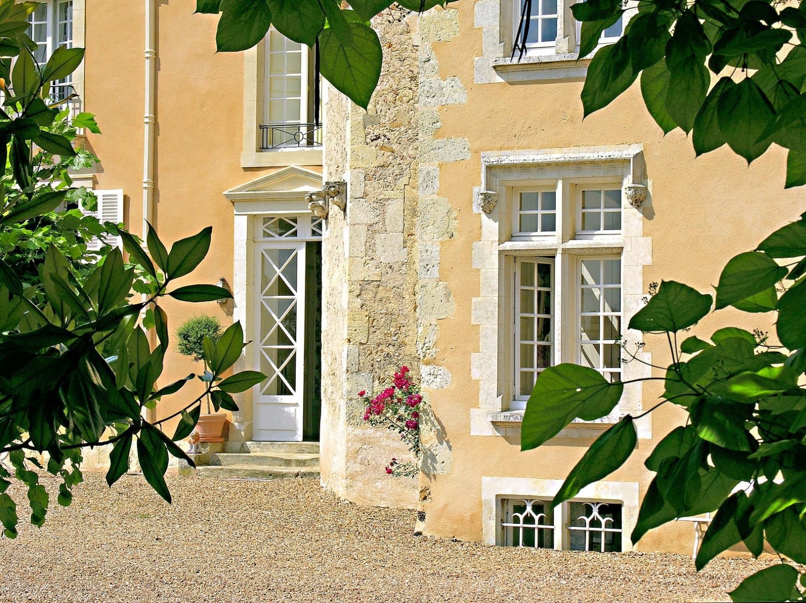 Authenticity and elegance in the Loire Valley, France - Photo 51