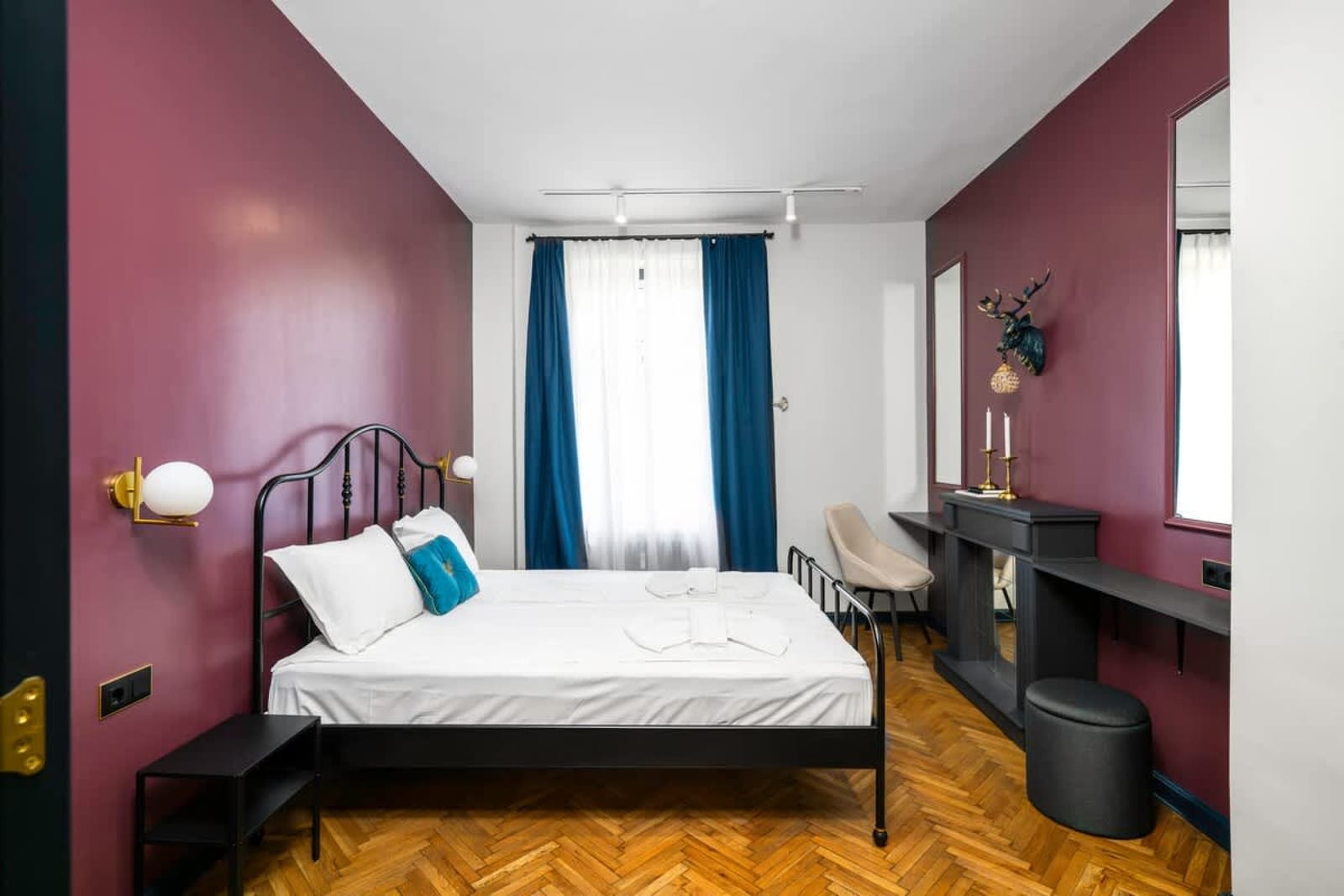 Royal Retreat - Your central designer spot - Photo 4