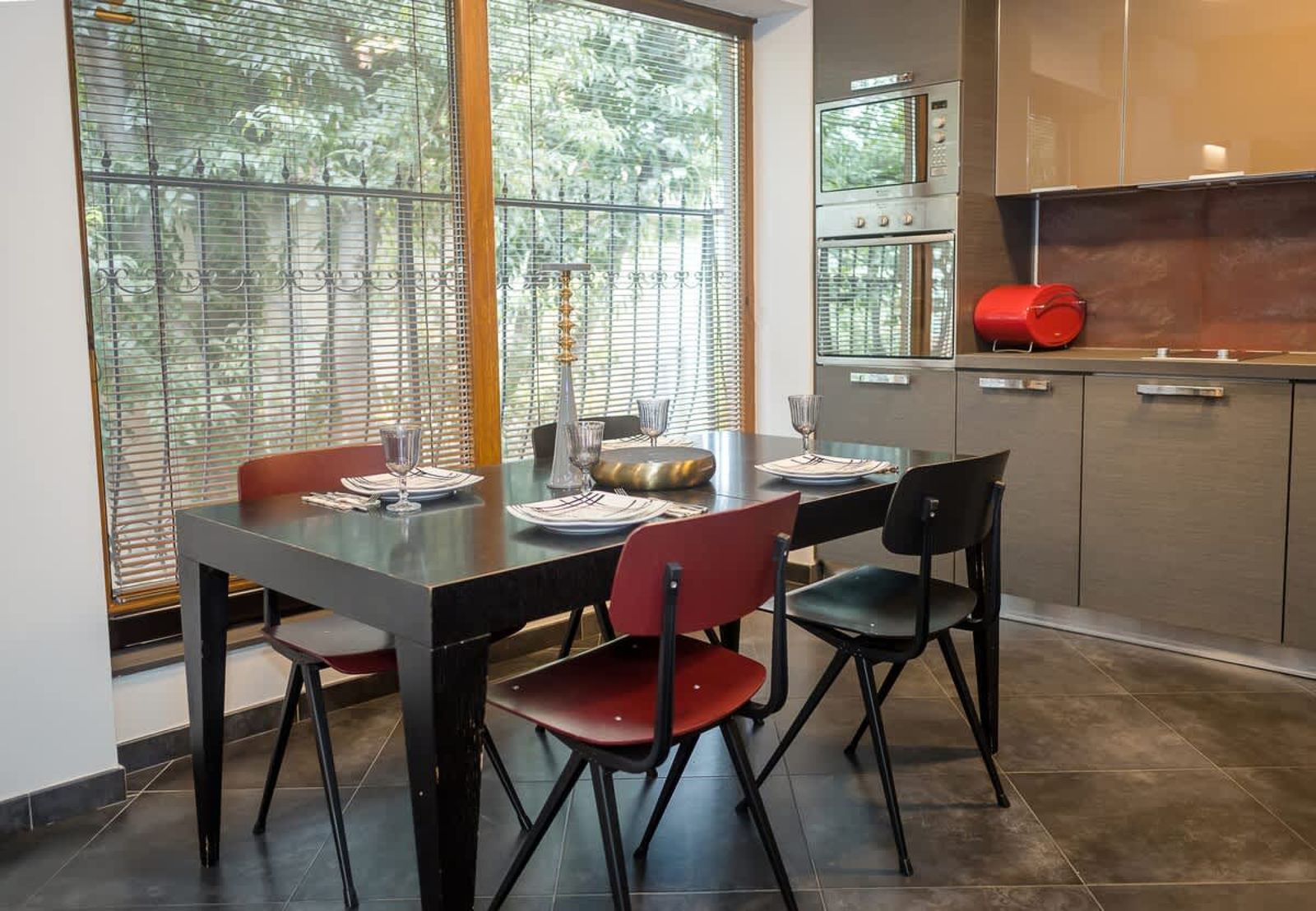 Cozy Flat with Two Bedrooms in Central Varna - Photo 11