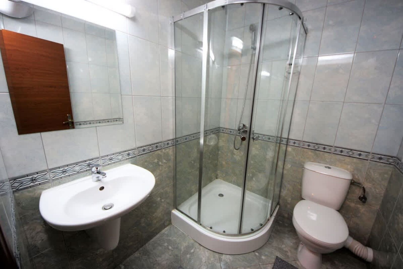 Cozy Karolina  Big Apartament with Pool View - Photo 18