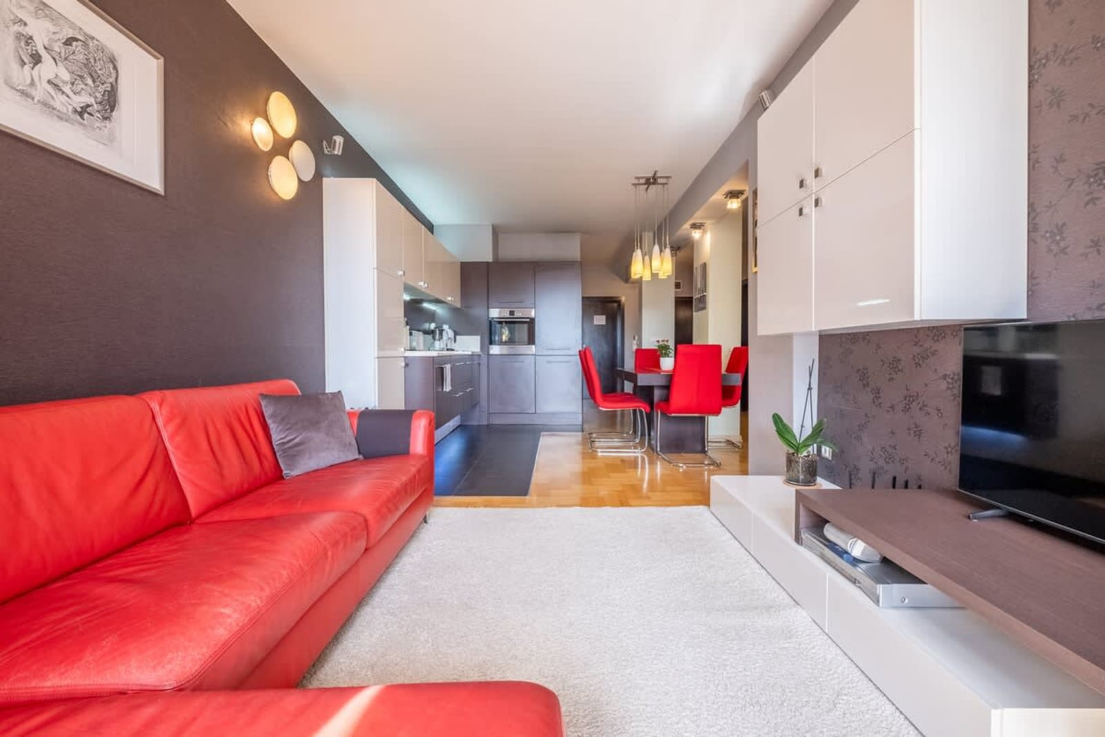 iLonka's Home | 1 BDR with Workspace and Terrace - Photo 23