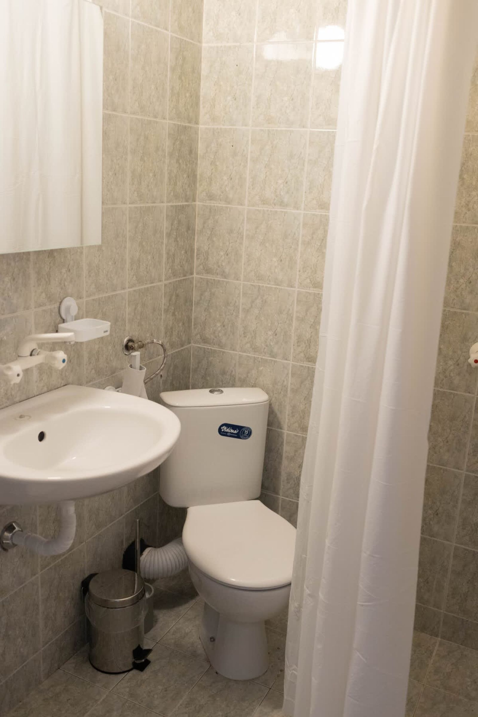 Lovely 1BD Flat near the Sea Garden - Photo 23