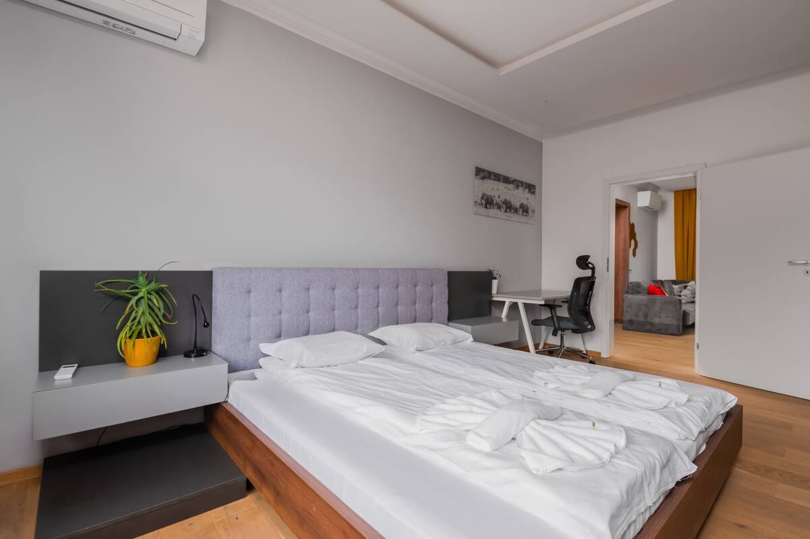 The Honeycomb Hideaway - Photo 3