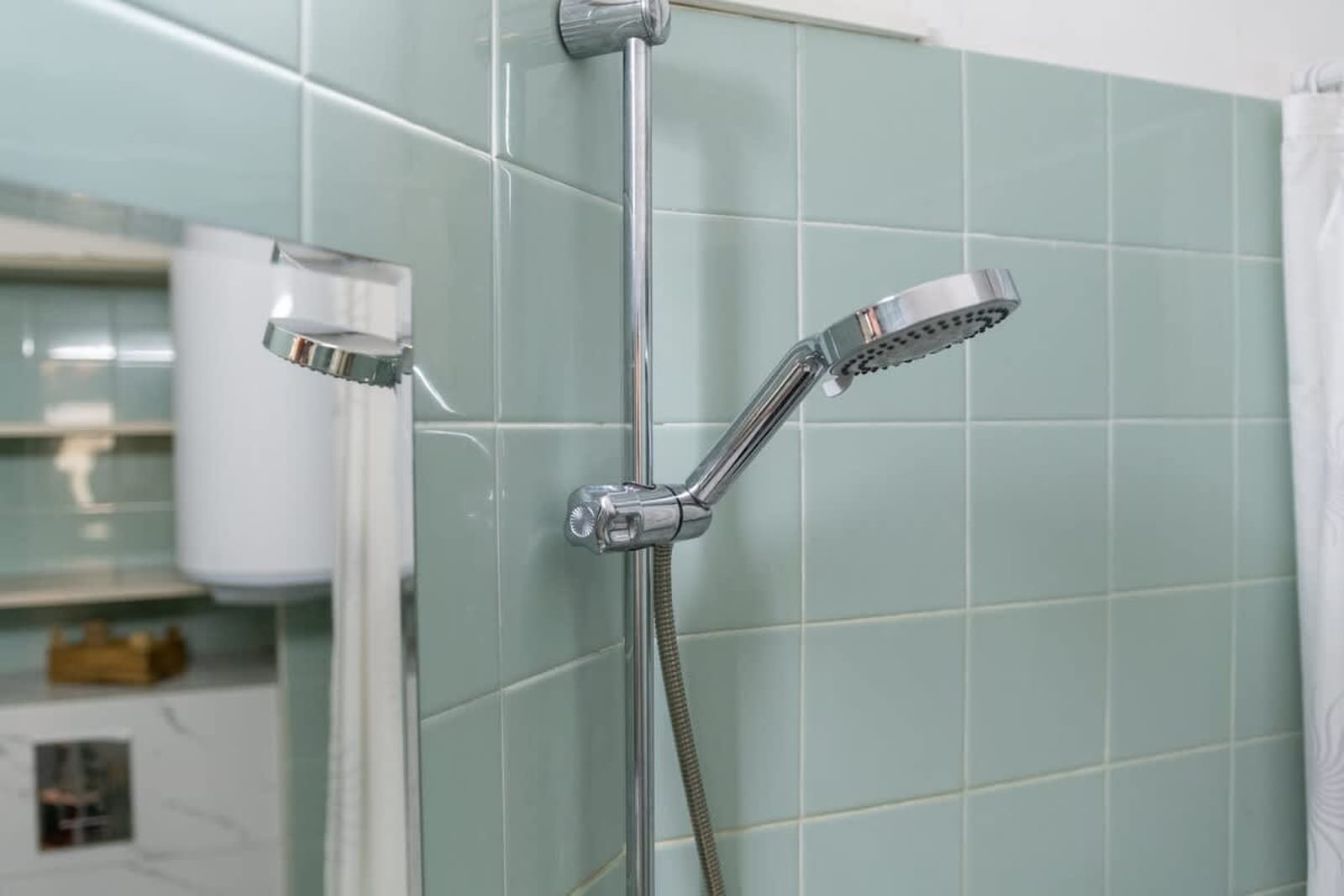 Chic Urban Getaway in City Center - Photo 27