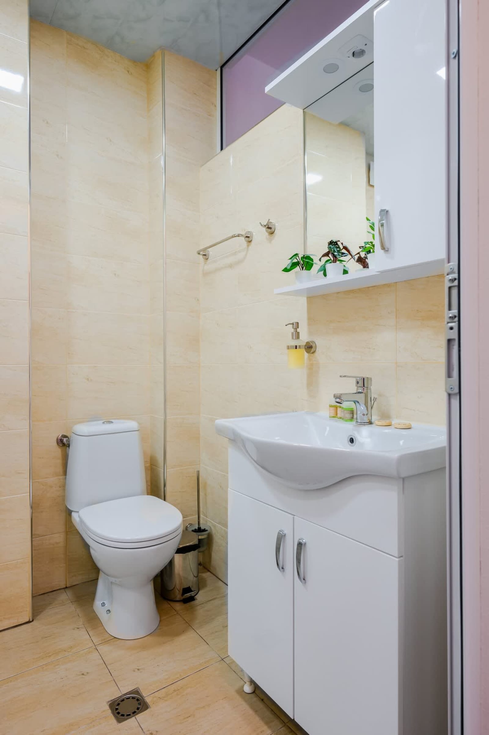 Central 1BD with Workspace &amp; Subway Access - Photo 9