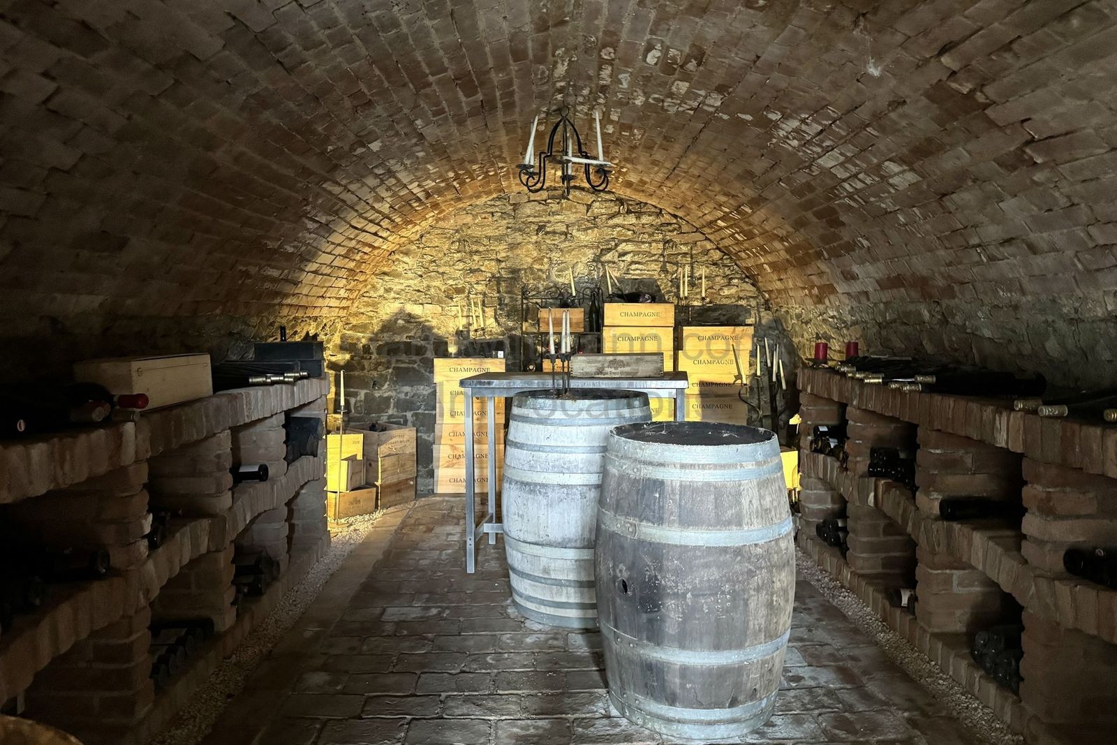 Location 270 - Photo 31