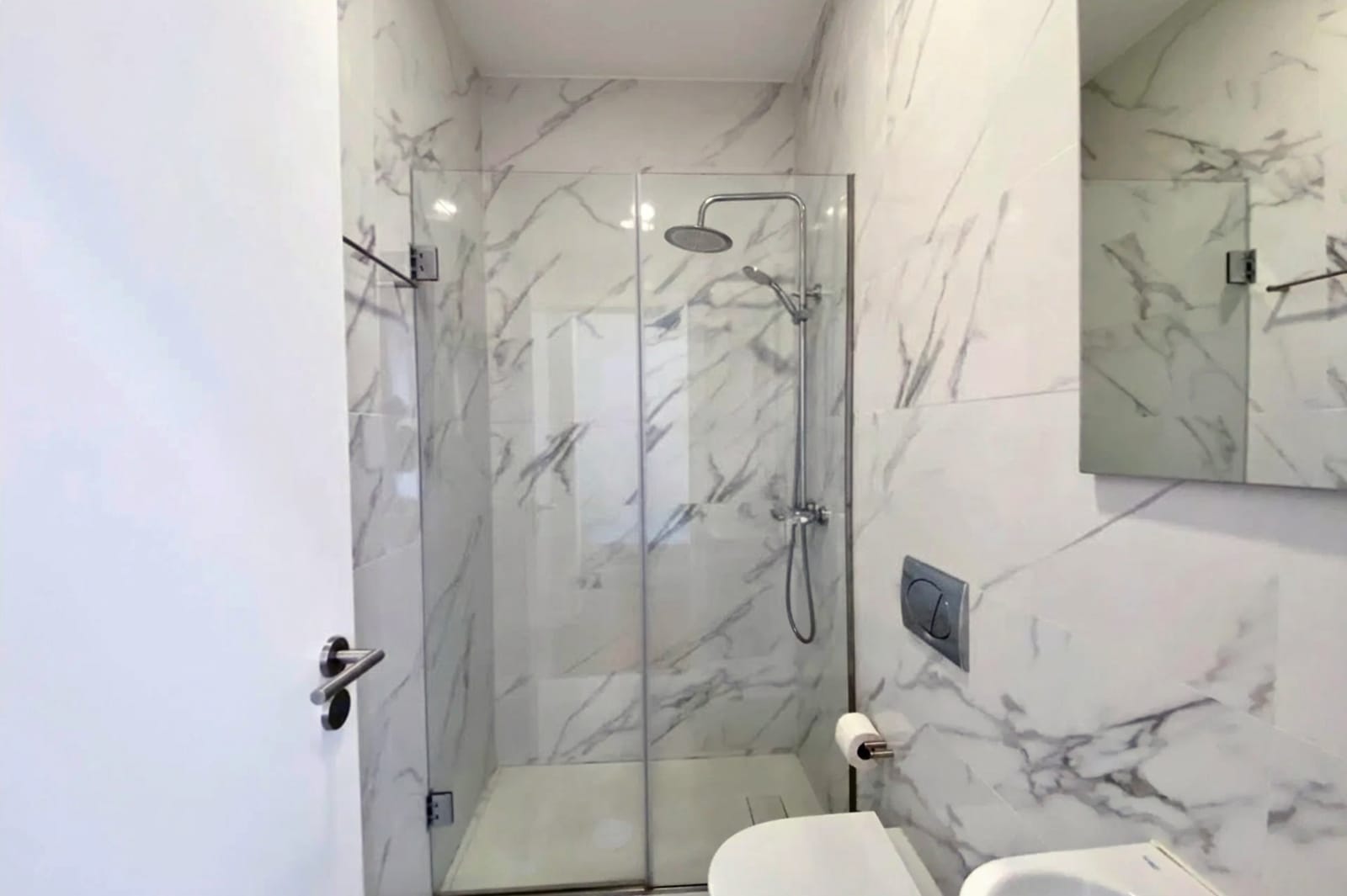 2 BDR &amp; 2 BTHR Duplex with 2 balconies - Photo 10