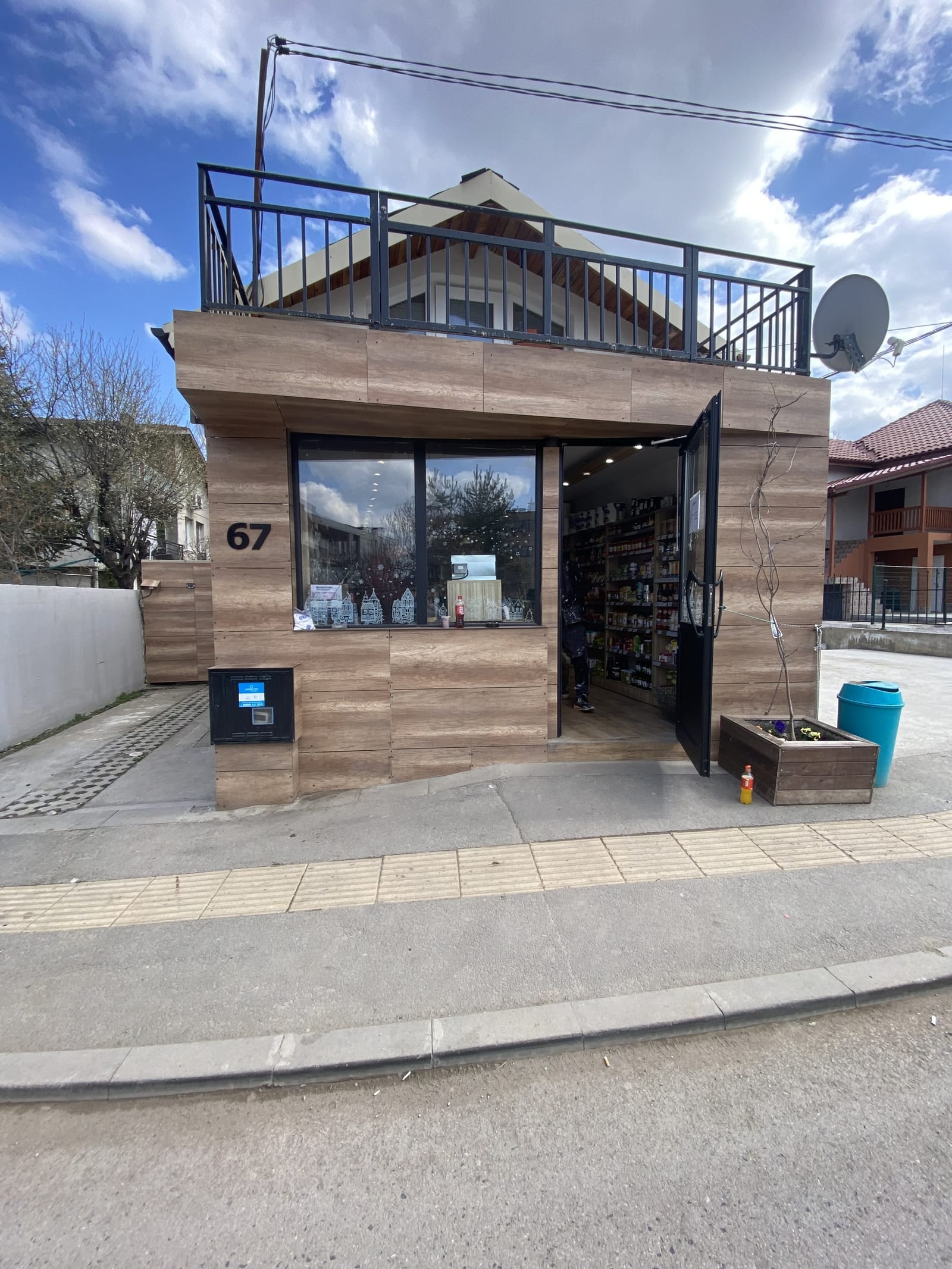 Residential Area Mini Market - Cover Photo