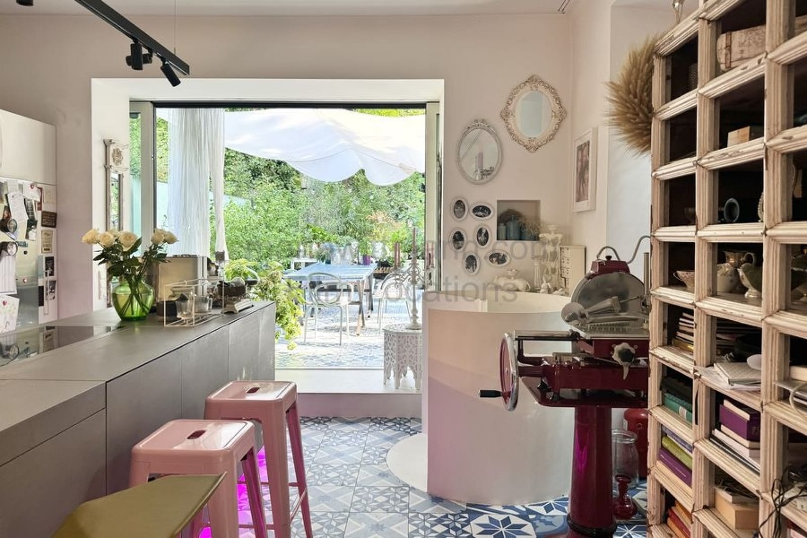 Location 271 - Photo 36