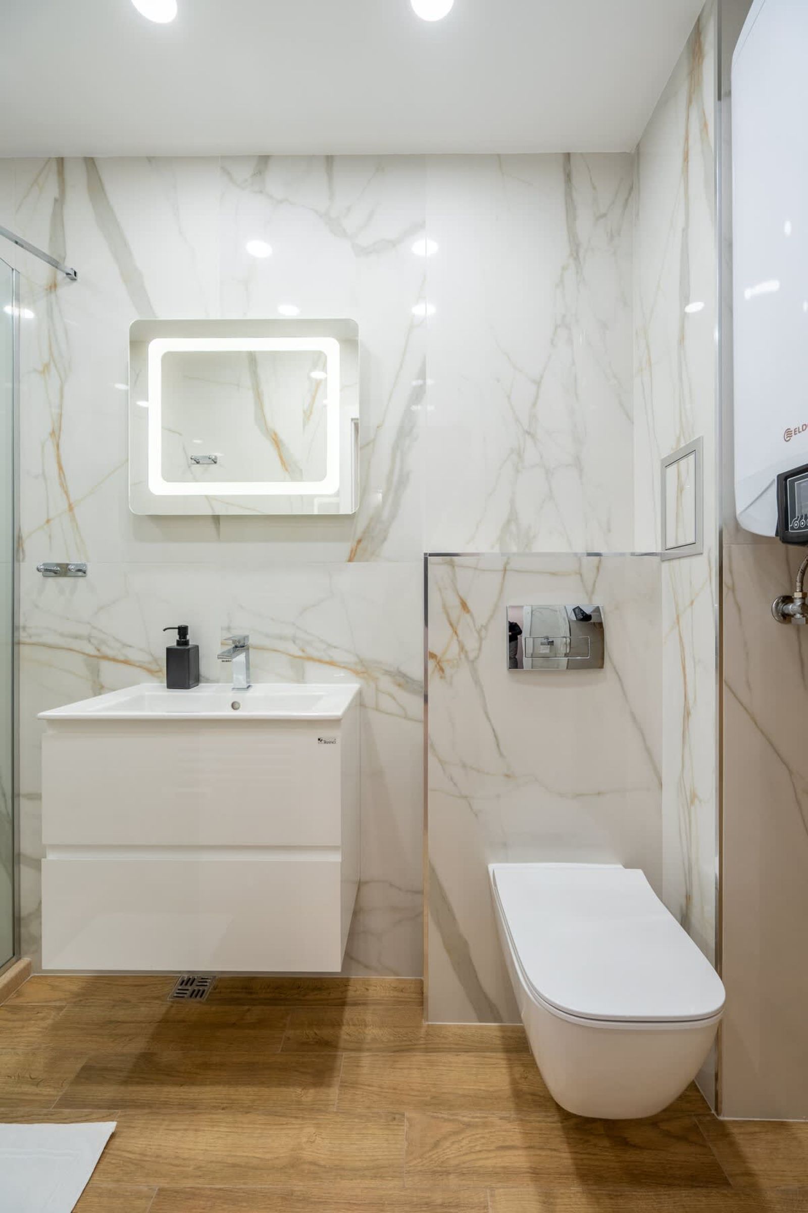 Zenith Apartment - Photo 32