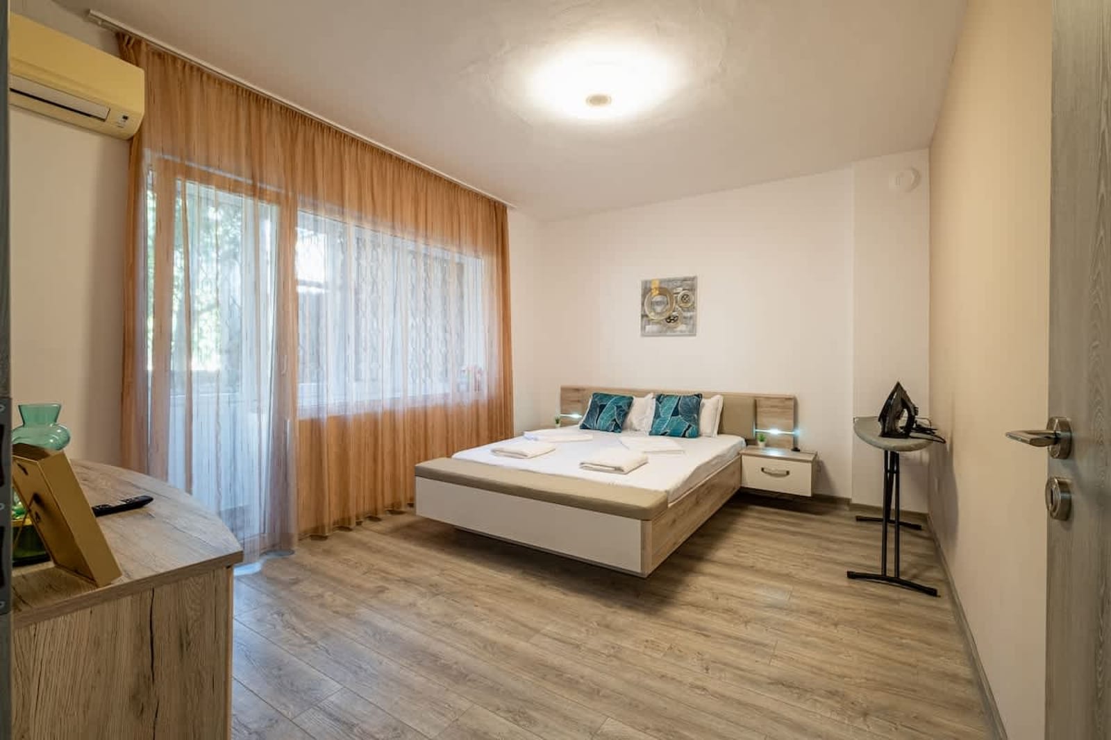 Black Sea Spacious 3BR Apartment - Photo 12