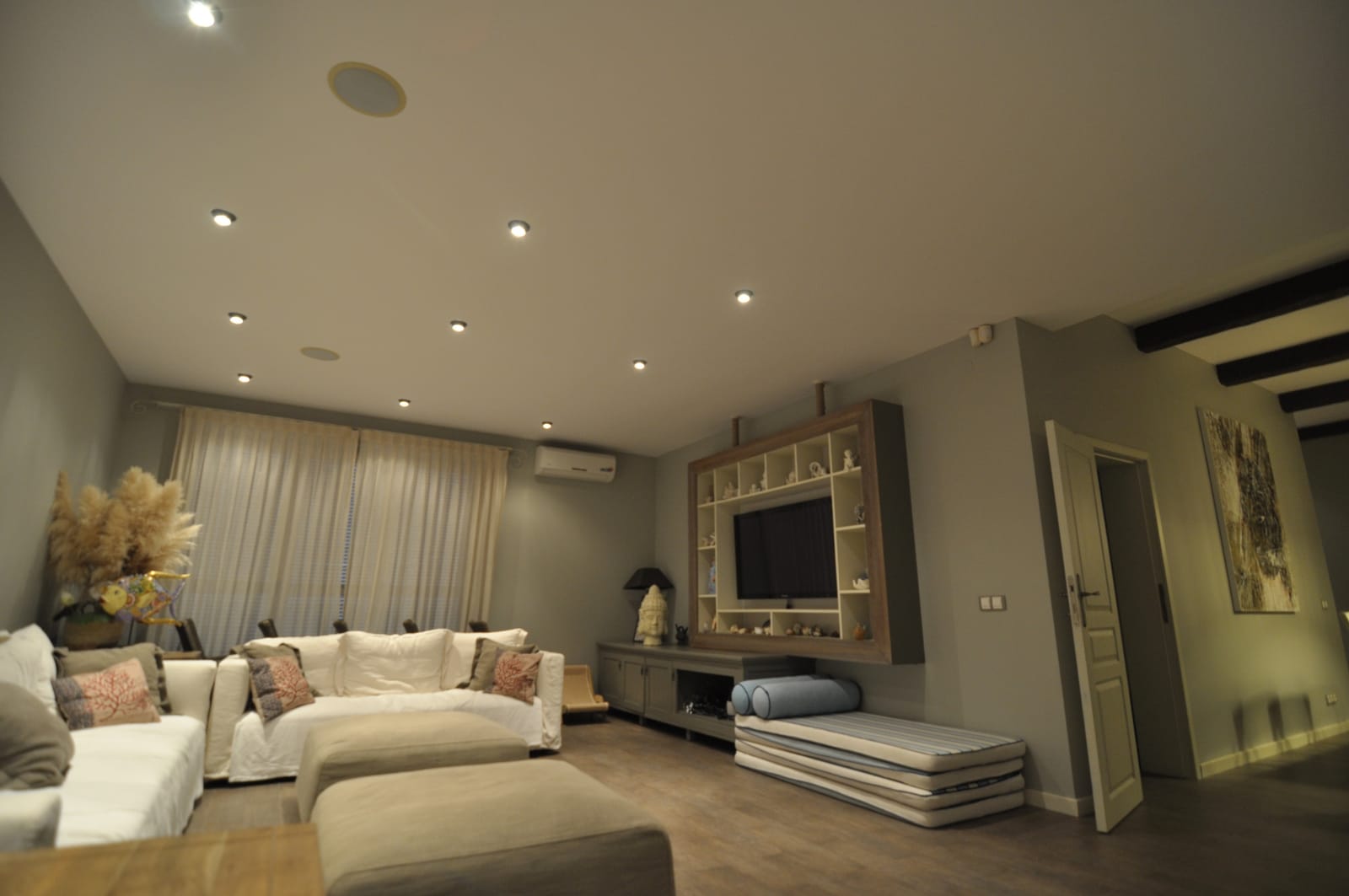 The Flower House - Photo 23