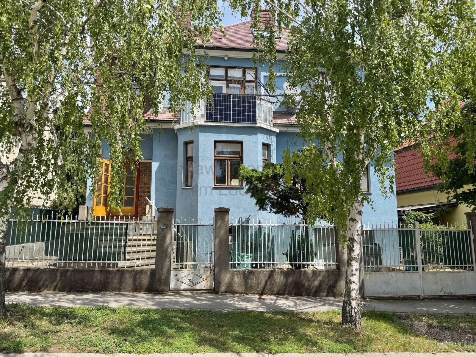 Location 499 - Cover Photo