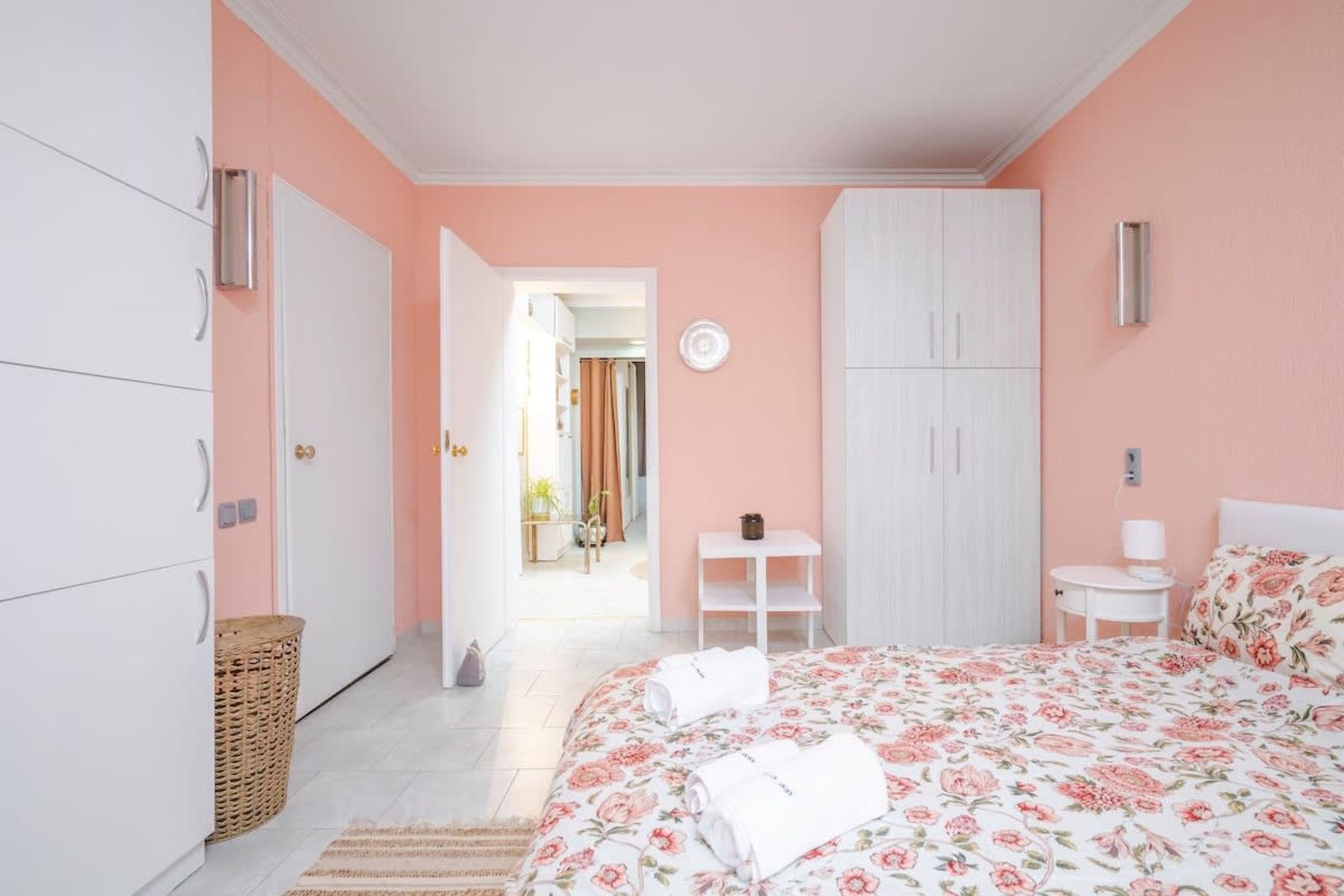 Cozy Apartment near Vitosha Street - Photo 15