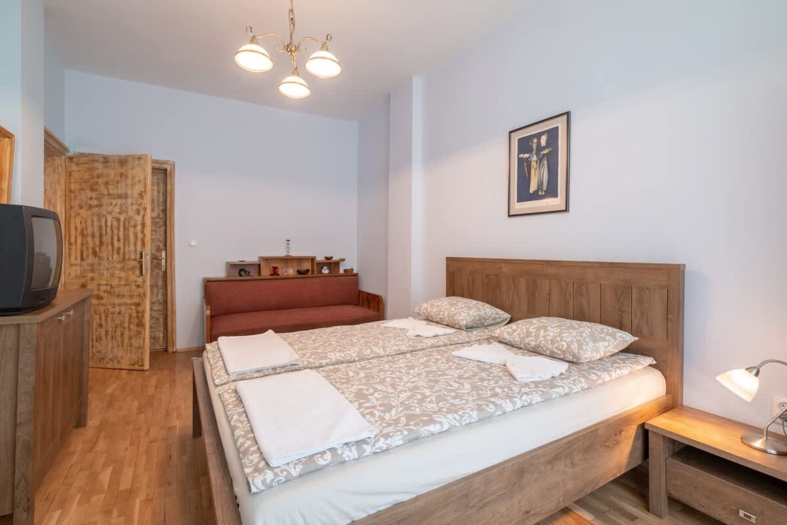 Urban Haven Retreat - Photo 11