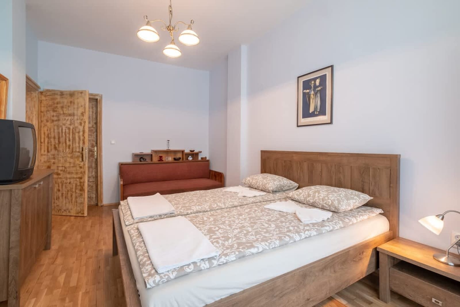 Urban Haven Retreat - Photo 11