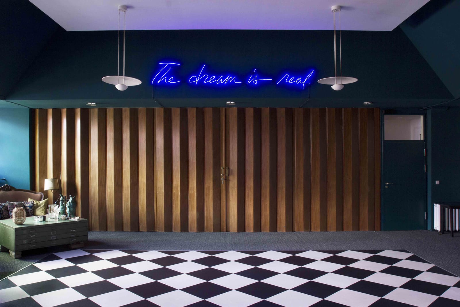 Neon Art Studio - Photo 12