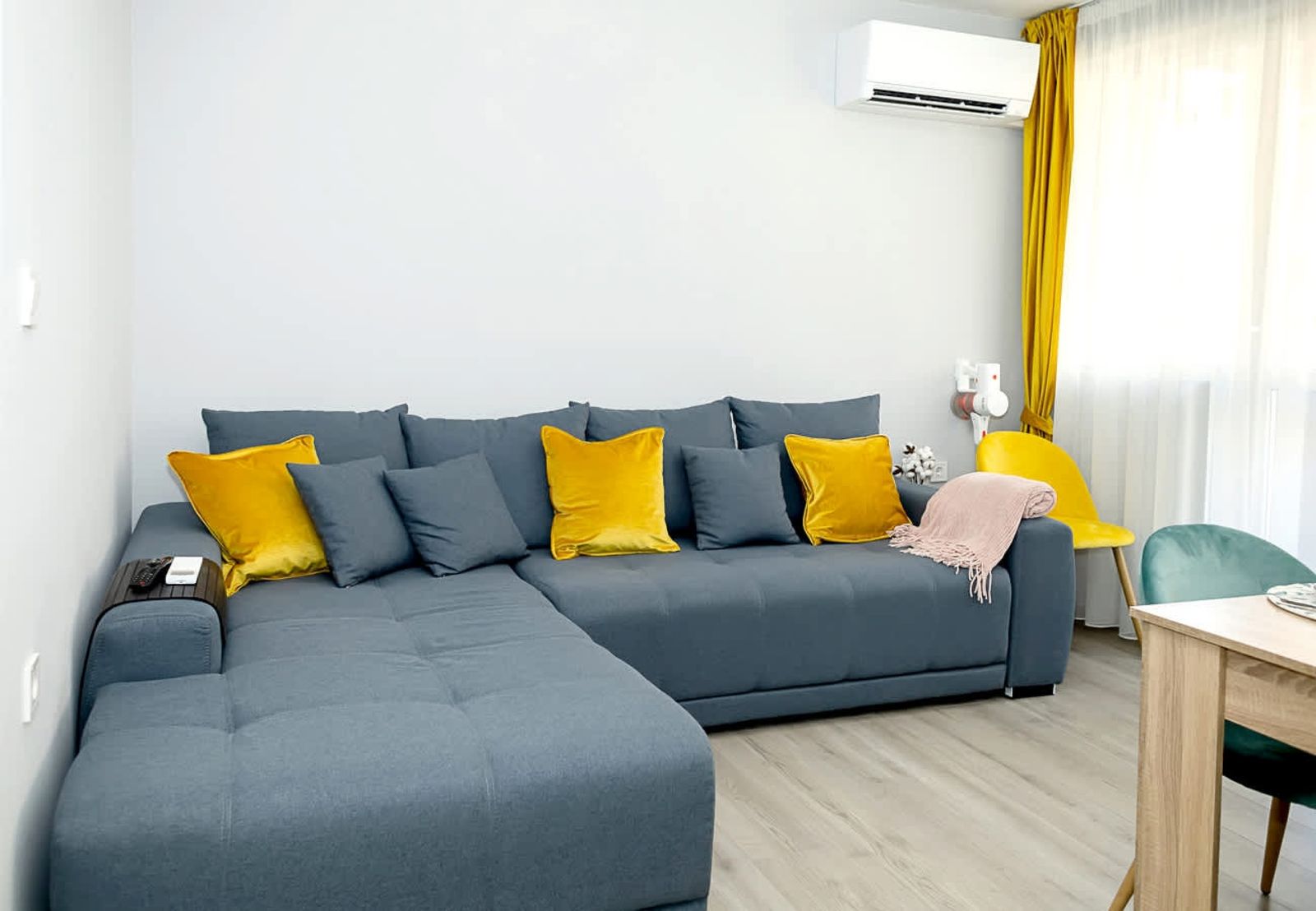 Stylish 2BR Apartment - Underground Parking, Varna - Photo 2