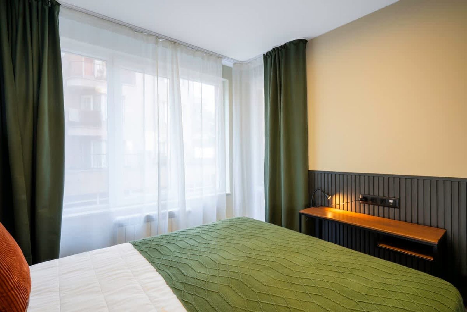 Modern&amp;Central 2-BD with Parking - Photo 9