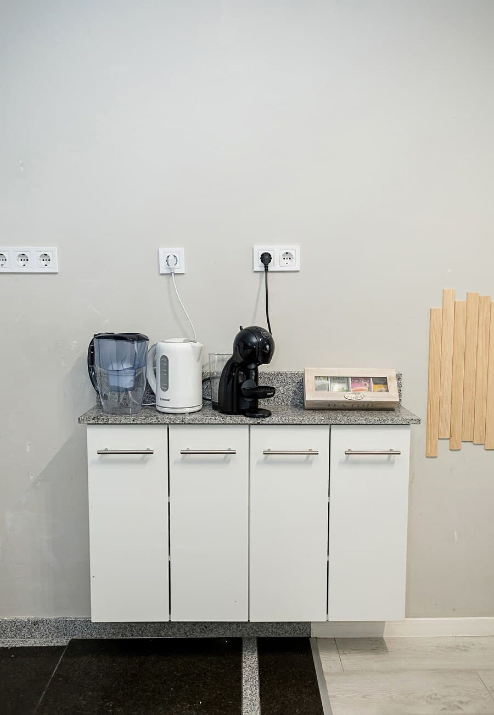 Chic 1BD Flat in St Constantine &amp; Helena Complex - Photo 12